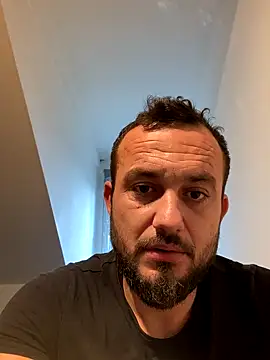 cosmin9000 online show from October 2025 06:36:01 AM