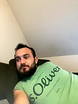 cosmin9000 online show from November 2025 07:55:02 AM