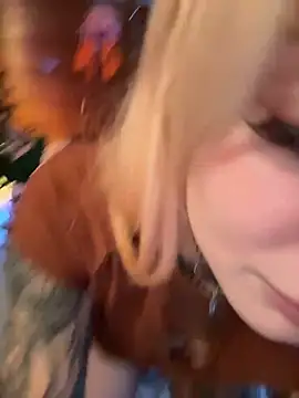 Snapshot of Stella-Kink chatting on January 2025 03:43:01 PM Stella-Kink online show from January 2025 03:43:01 PM