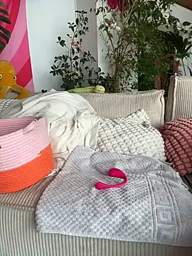 Snapshot of Stella-Kink chatting on March 2025 09:56:01 AM Stella-Kink online show from March 2025 09:56:01 AM