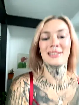 Snapshot of Stella-Kink chatting on October 2025 02:14:02 PM Stella-Kink online show from October 2025 02:14:02 PM