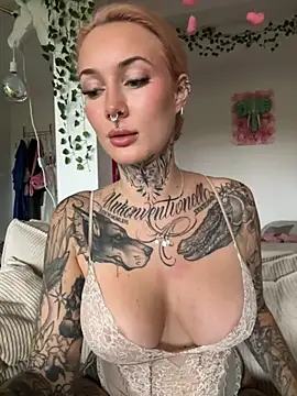 Snapshot of Stella-Kink chatting on October 2025 02:17:02 PM Stella-Kink online show from October 2025 02:17:02 PM