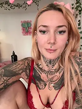 Snapshot of Stella-Kink chatting on December 2025 03:06:01 PM Stella-Kink online show from December 2025 03:06:01 PM