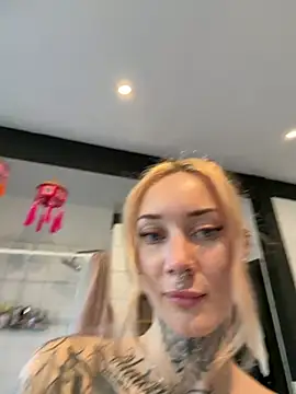 Stella-Kink online show from March 2026 01:07:02 PM