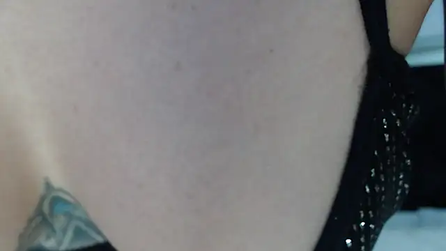 Snapshot of KinaCooper chatting on February 2025 05:50:01 PM KinaCooper online show from February 2025 05:50:01 PM