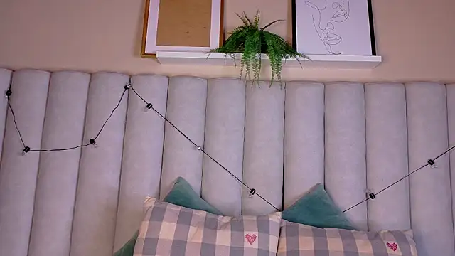 nahomi campbell online show from April 2026 08:25:02 PM