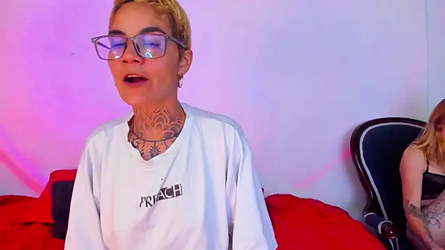 anaroman01 online show from December 2024 11:54:01 PM