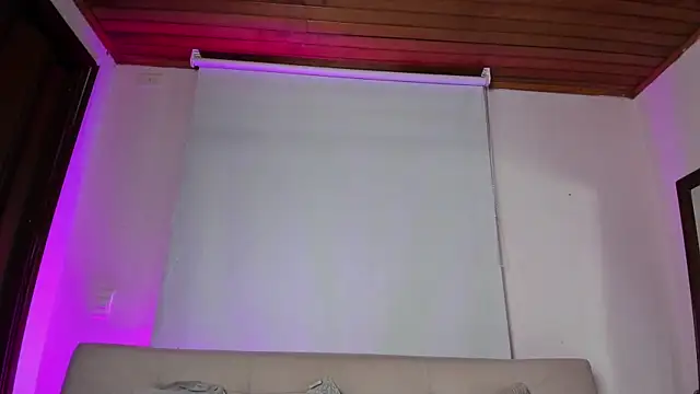 roselinedior online show from December 2024 01:28:01 PM