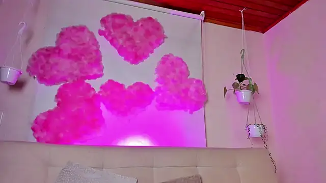 roselinedior online show from February 2025 08:15:02 PM