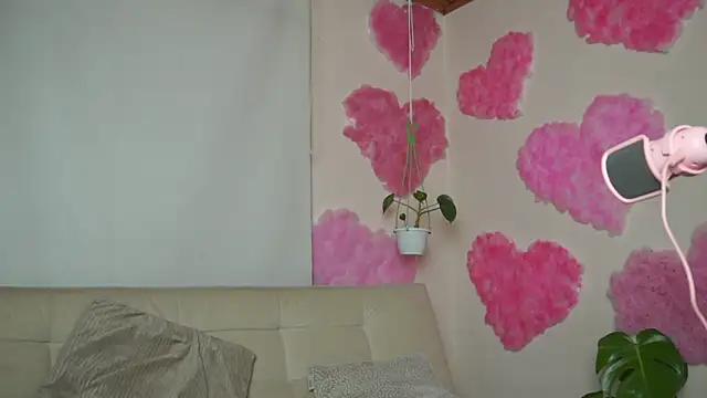 roselinedior online show from March 2025 04:14:01 PM