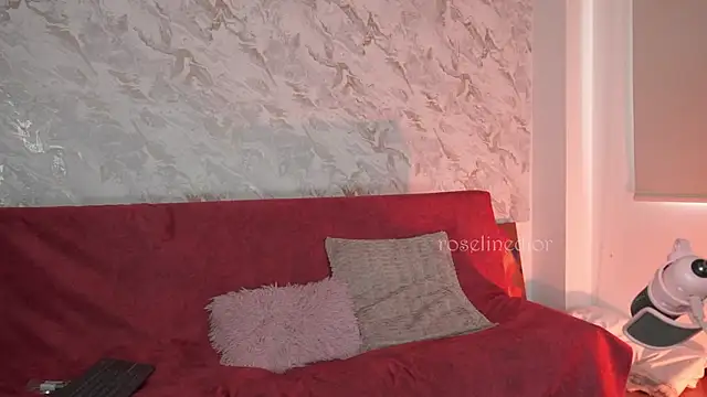 roselinedior online show from September 2025 04:18:02 PM