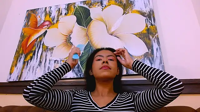 VeronicaRobles online show from November 2025 07:30:01 PM