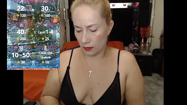 Snapshot of CATRINA-83 chatting on December 2024 07:01:02 PM CATRINA-83 online show from December 2024 07:01:02 PM