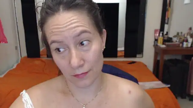 Snapshot of CATRINA-83 chatting on October 2025 11:58:02 PM CATRINA-83 online show from October 2025 11:58:02 PM