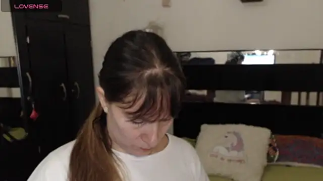 Snapshot of CATRINA-83 chatting on February 2026 01:48:02 PM CATRINA-83 online show from February 2026 01:48:02 PM