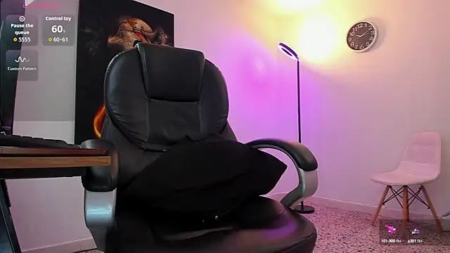 Nicolas Fellener online show from October 2025 04:09:02 AM