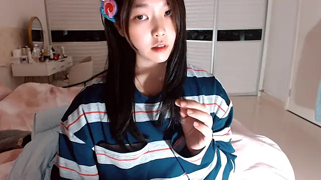 -Lucky Girl online show from December 2025 03:10:01 PM