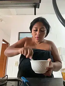 emmyjhonson07 online show from December 2024 01:09:02 PM