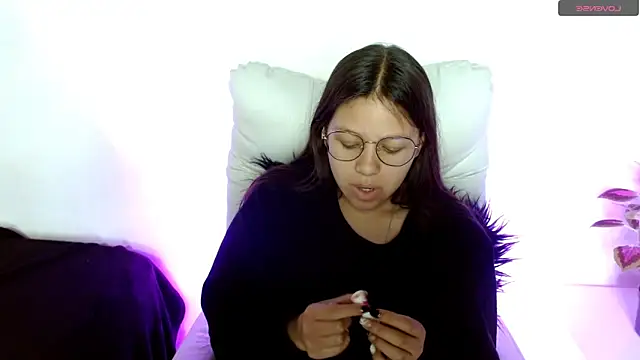 SamanthaRoldaan online show from February 2025 05:46:02 PM