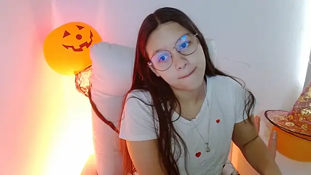 SamanthaRoldaan online show from October 2025 12:34:02 PM