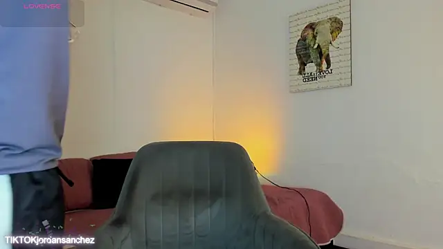 JordanSmiith  online show from January 2026 09:07:02 PM