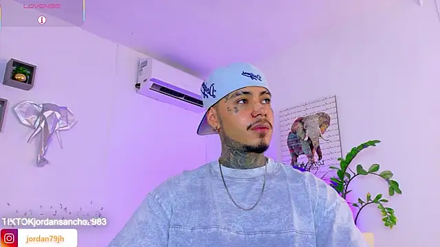 JordanSmiith  online show from May 2026 09:00:02 PM