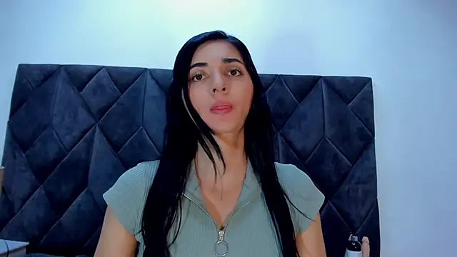 Linisprincehot69 online show from February 2025 05:01:01 PM