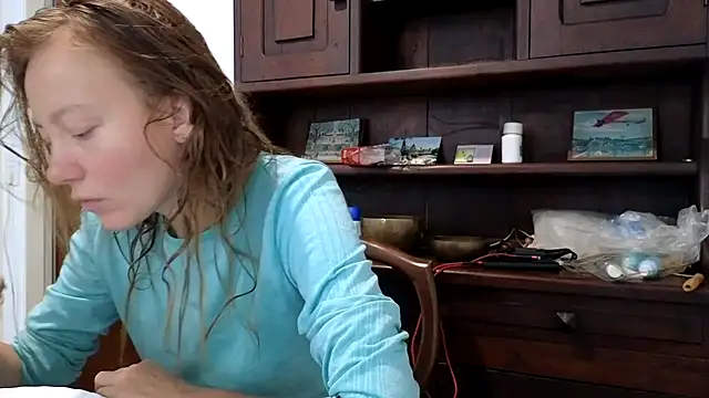 Jony Marta online show from February 2025 04:00:01 PM