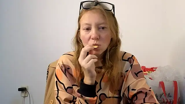 Jony Marta online show from March 2025 04:45:01 PM