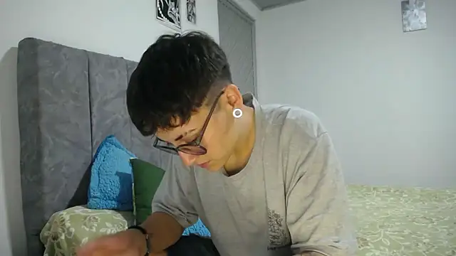 linda 33 online show from February 2026 11:05:02 PM