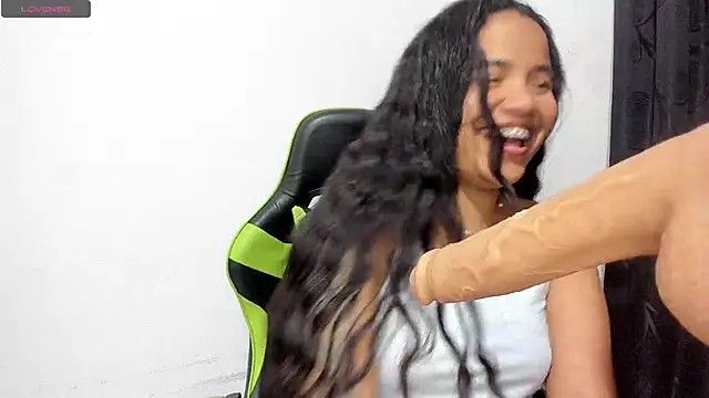 leila 22 online show from December 2024 12:30:01 AM