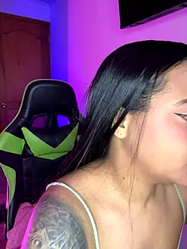 leila 22 online show from October 2025 07:48:01 AM