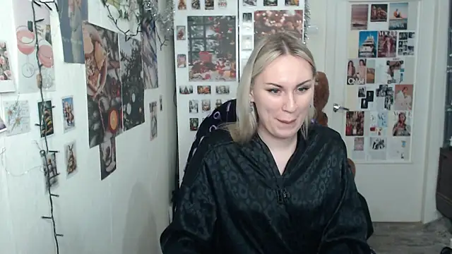 Snapshot of CapriScorpion chatting on December 2024 04:22:01 PM CapriScorpion online show from December 2024 04:22:01 PM