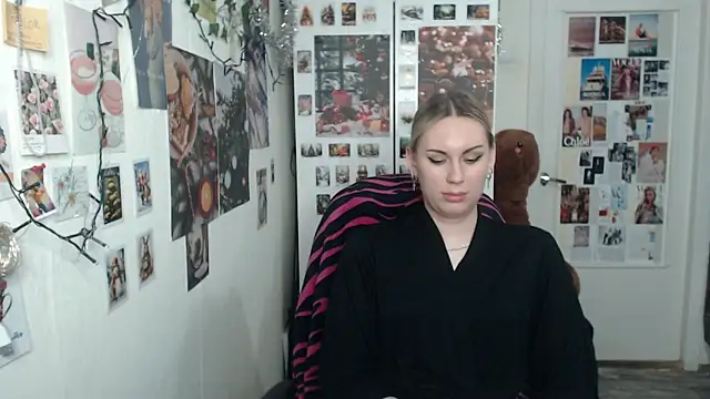 Snapshot of CapriScorpion chatting on January 2025 04:41:01 PM CapriScorpion online show from January 2025 04:41:01 PM