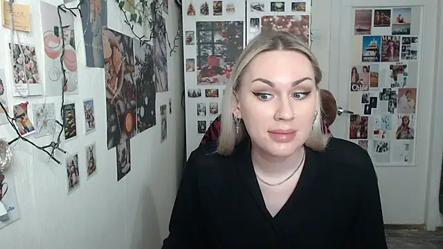 Snapshot of CapriScorpion chatting on January 2025 02:00:02 PM CapriScorpion online show from January 2025 02:00:02 PM