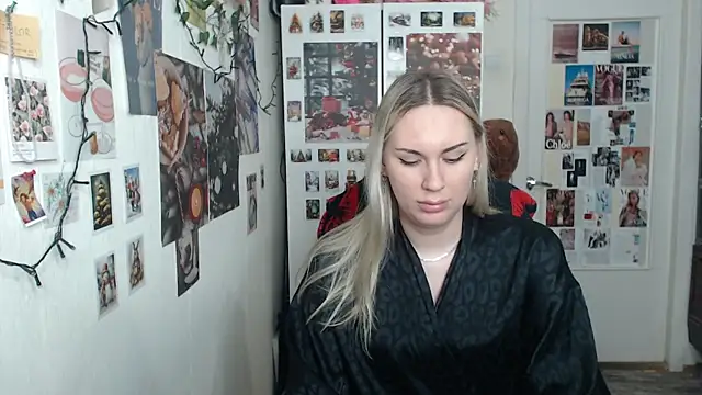 Snapshot of CapriScorpion chatting on January 2025 04:16:01 PM CapriScorpion online show from January 2025 04:16:01 PM