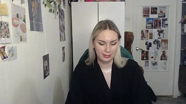 Snapshot of CapriScorpion chatting on February 2025 04:32:02 PM CapriScorpion online show from February 2025 04:32:02 PM