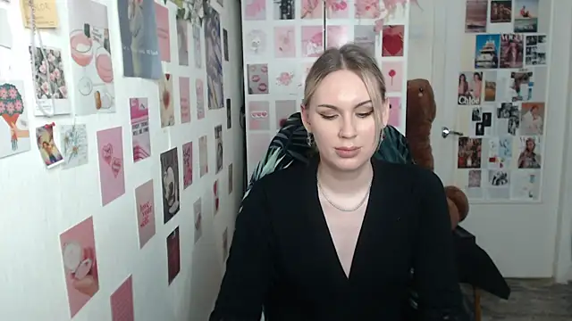 Snapshot of CapriScorpion chatting on February 2025 05:25:02 PM CapriScorpion online show from February 2025 05:25:02 PM