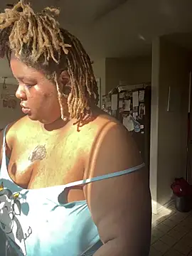 kweenxkarma online show from September 2025 09:14:01 PM