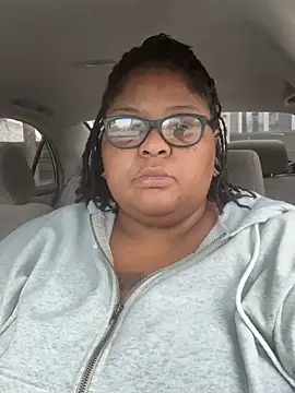 kweenxkarma online show from September 2025 01:09:01 AM