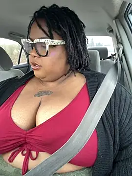 kweenxkarma online show from November 2025 12:45:02 AM