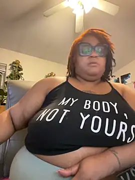 kweenxkarma online show from November 2025 08:14:02 AM