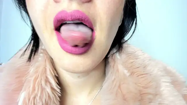 queen fetish online show from December 2024 10:34:01 AM