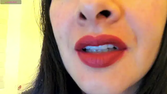 queen fetish online show from September 2025 10:20:02 AM