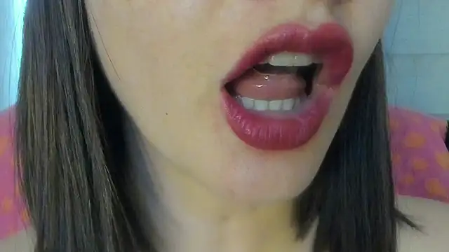 Snapshot of queen_fetish chatting on July 2026 09:32:02 PM queen fetish online show from July 2026 09:32:02 PM