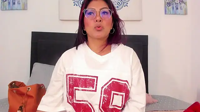 evelynjohnsoon online show from March 2025 01:07:02 PM