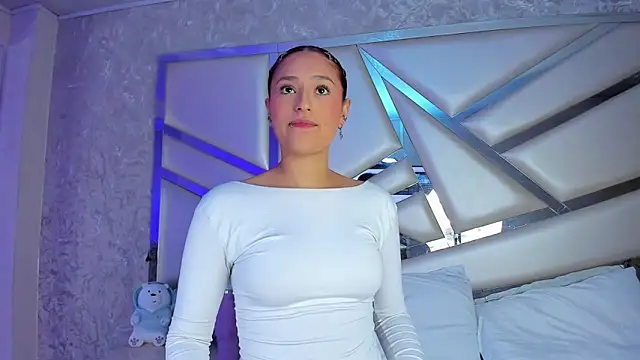 Miia002 online show from January 2026 12:12:02 AM