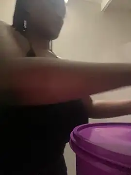 Bustygoddess32 online show from March 2026 04:02:02 PM