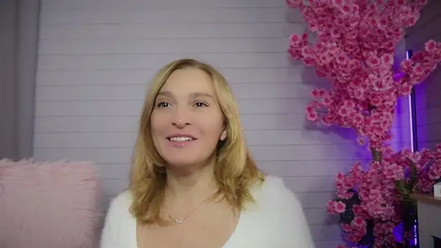 ms natty online show from October 2025 12:23:02 PM