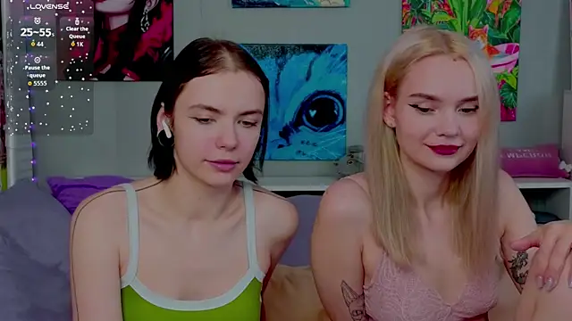 Snapshot of Viena_dias chatting on February 2026 12:32:02 PM Viena dias online show from February 2026 12:32:02 PM